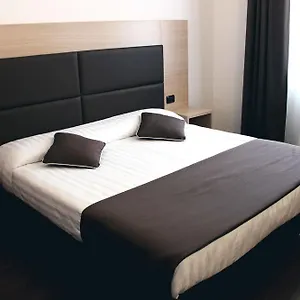 Esperanza Otel